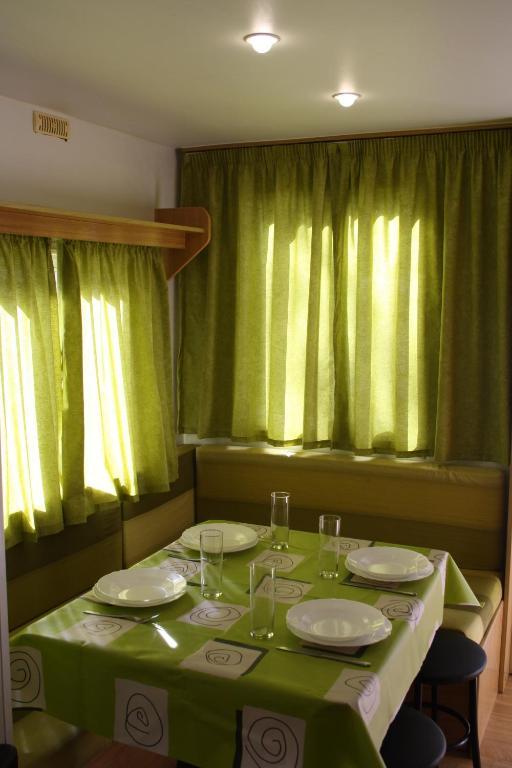 Bungalows Conca De Ter Vilallonga de Ter Chambre photo