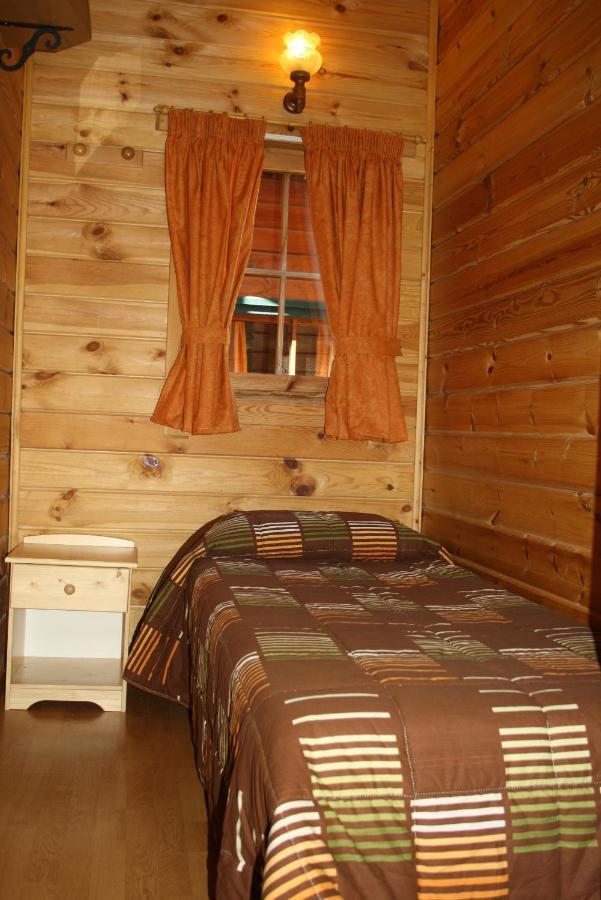 Bungalows Conca De Ter Vilallonga de Ter Chambre photo